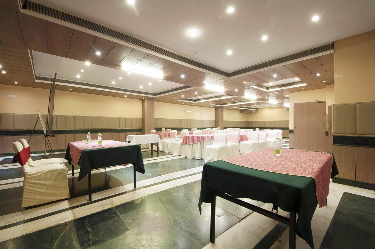 Hotel Regent Continental Delhi  Dış mekan fotoğraf