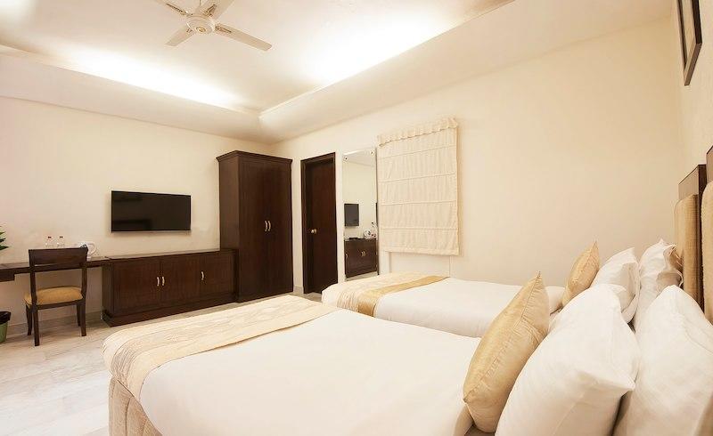 Hotel Regent Continental Delhi  Dış mekan fotoğraf